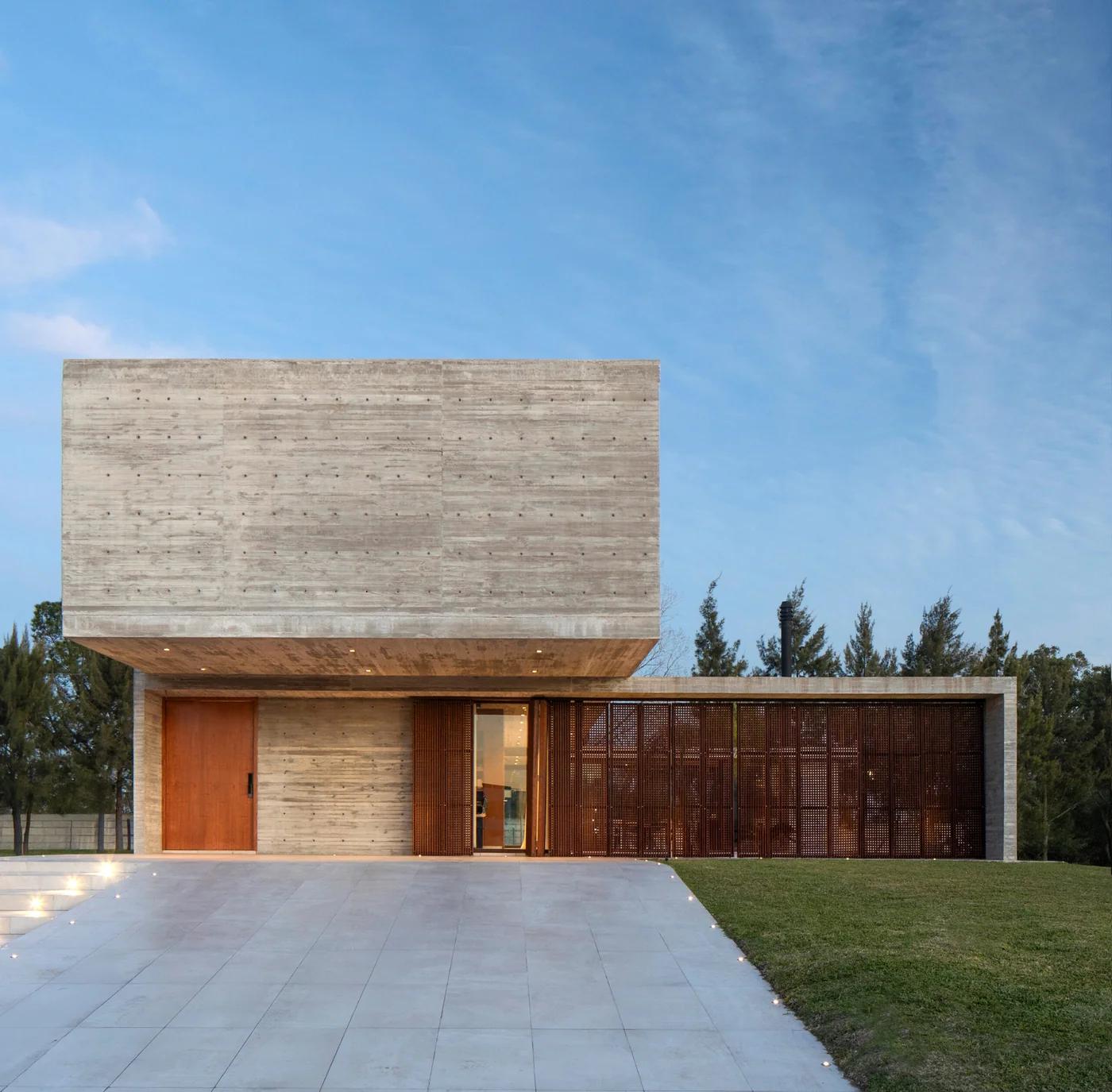 Casa Guayubira: oasis íntimo, estructura precisa