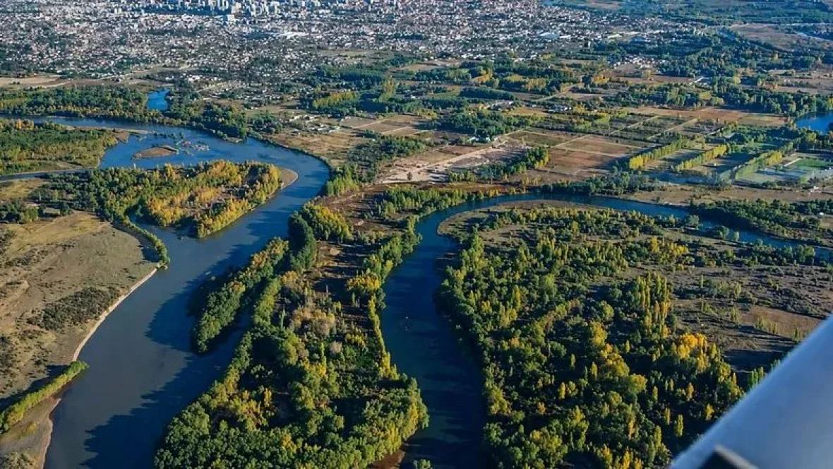 Estudio de factibilidad confirma que los ríos Negro y Limay pueden ser navegables para abastecer Vaca Muerta