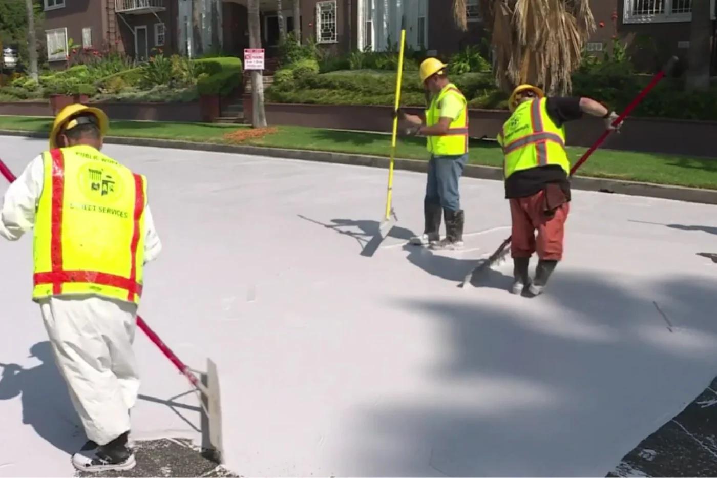 Pavimentos reflectantes en Los Ángeles: una medida eficaz contra el calor urbano con límites definidos