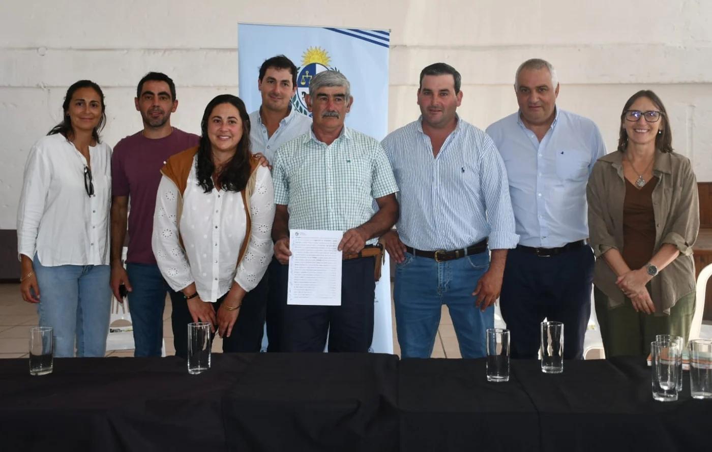 MTOP destina 2 millones de pesos a mejorar instalaciones comunitarias en San Ramón y Capilla del Sauce