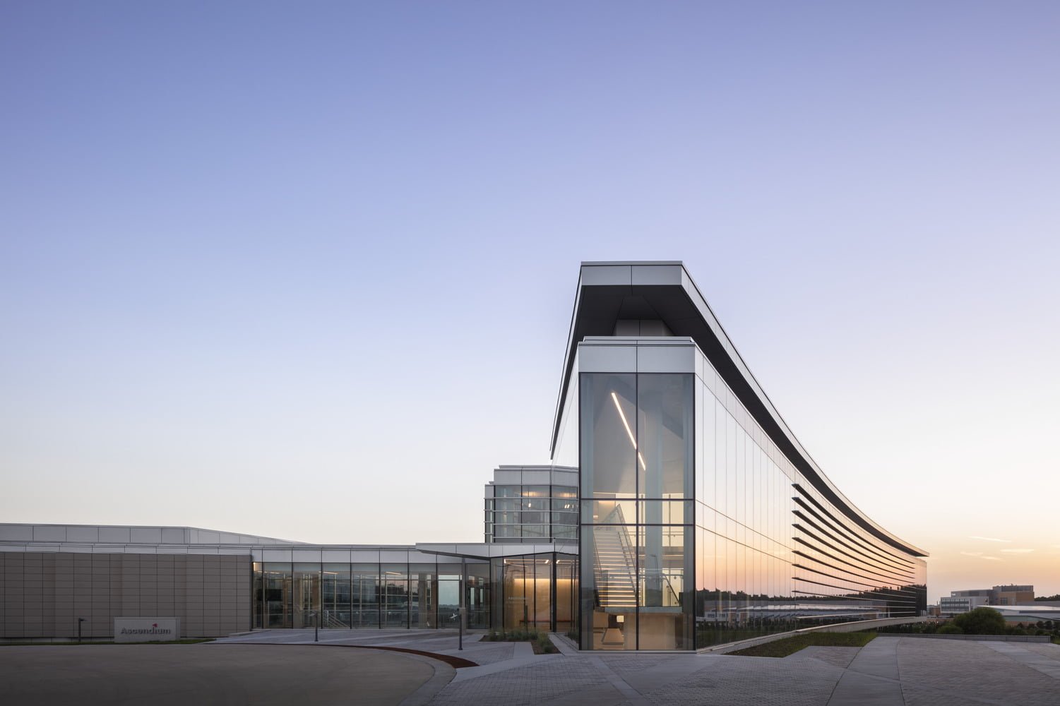 Inauguran Innovadora Sede del Grupo Educativo Ascendium en Madison, EE. UU., Diseñada por Flad Architects