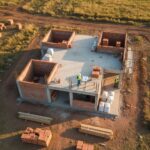 El Reloj de la Obra: ¿Cuánto Tiempo Lleva Realmente Construir una Vivienda?