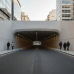 Bajo las Calles: El Pulso Urbano del Mañana