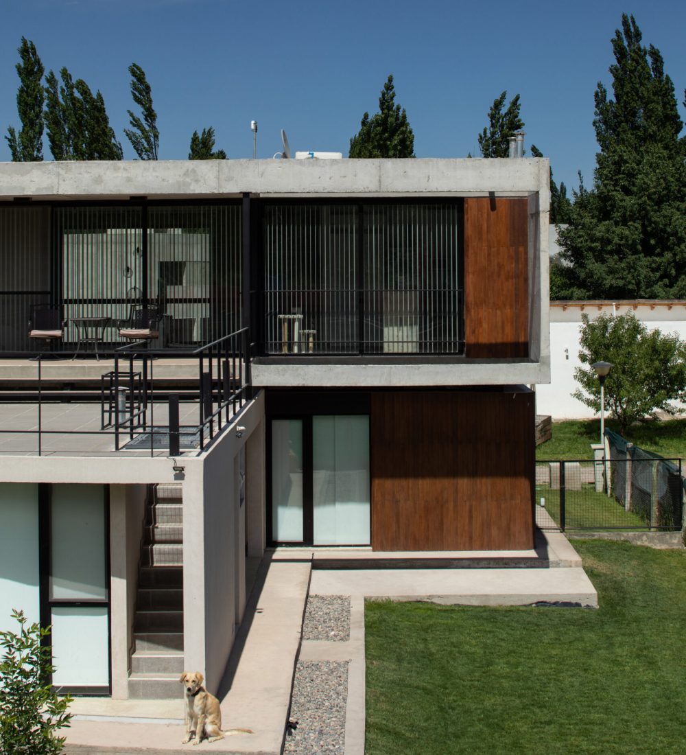 Casa Marza: un diálogo entre el hormigón y el paisaje patagónico