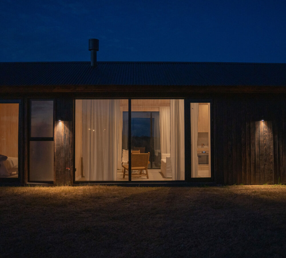 villa paranacito noche exterior1